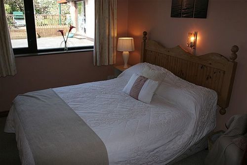Woodview Lodge B&B Breaffy エクステリア 写真